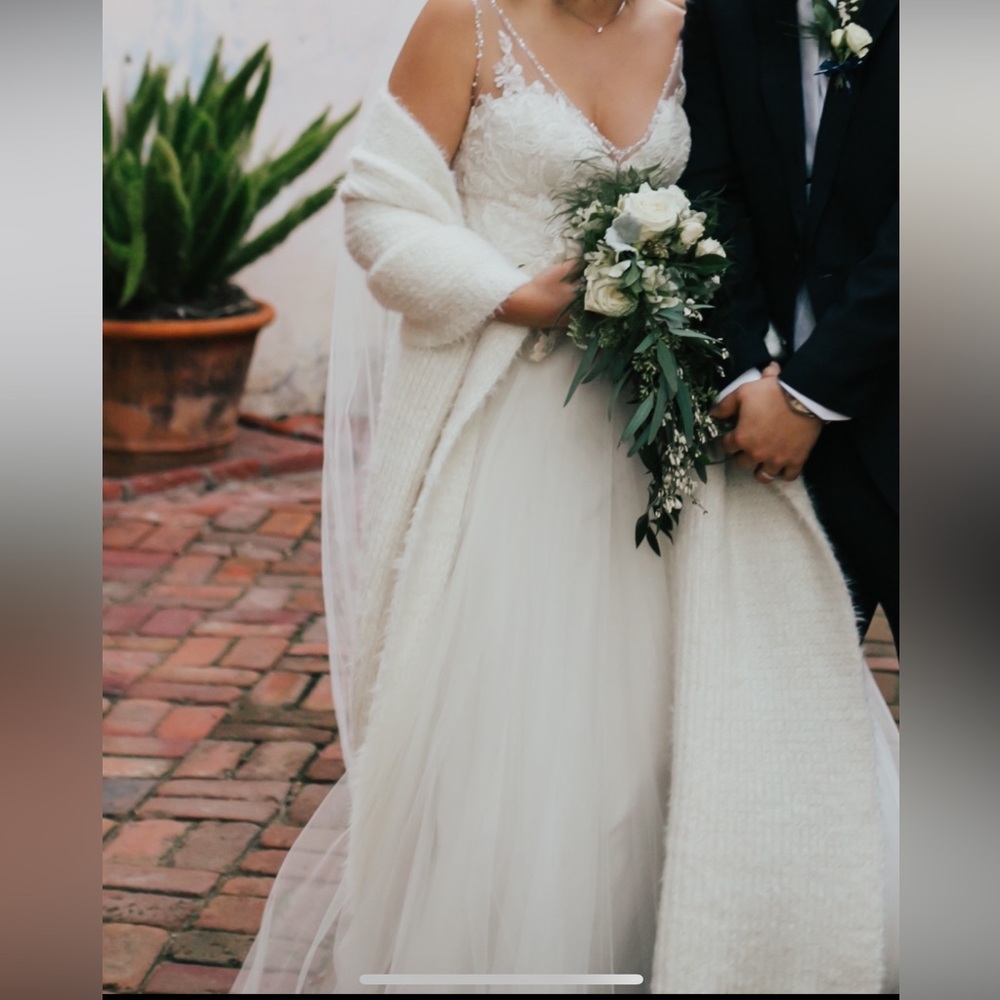BHLDN cream knit shawll
